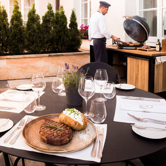 Rencontre Barbecue de Mai – Festive May Weekends in Warsaw